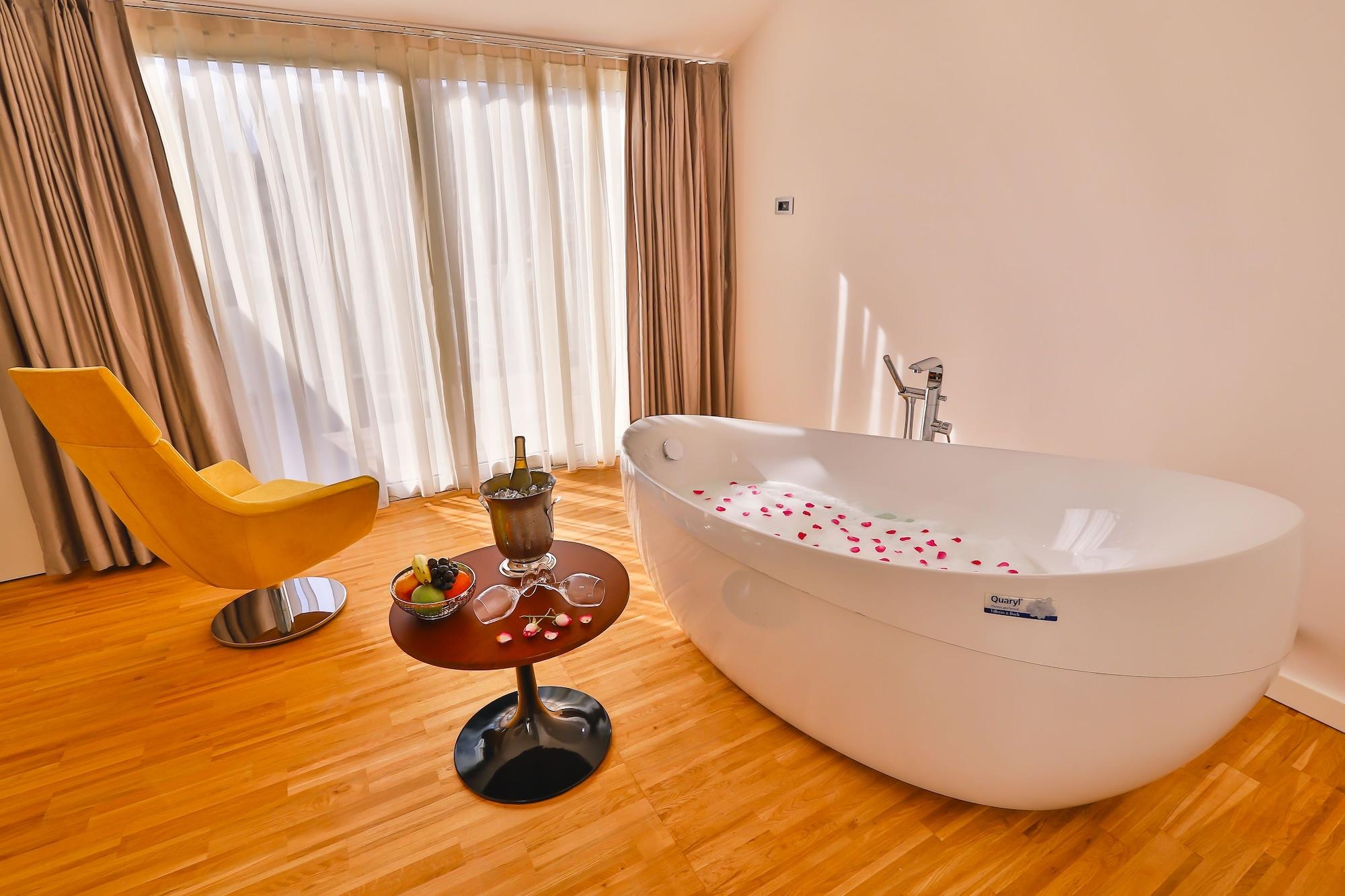 Business Life Hotel Istanbul Bagian luar foto