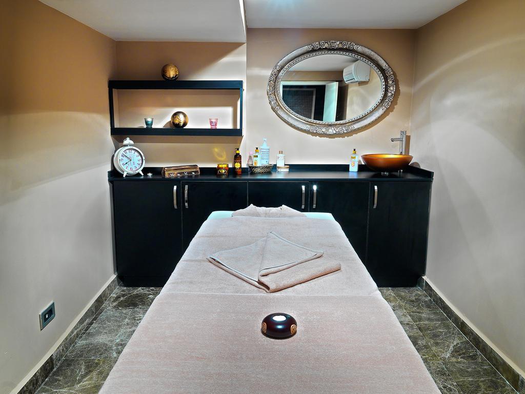 Business Life Hotel Istanbul Bagian luar foto