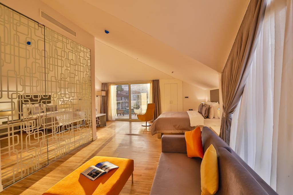 Business Life Hotel Istanbul Bagian luar foto