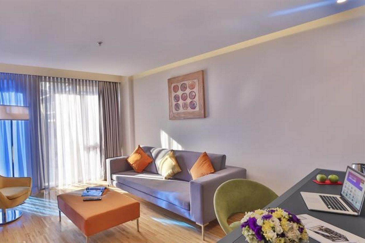 Business Life Hotel Istanbul Bagian luar foto